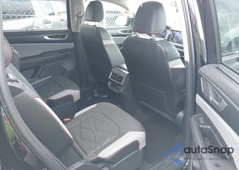 2024 Volkswagen Atlas 2.0T Peak Edition Se W/Technology from USA, damaged, VIN 1V2CR2CA6RC581968